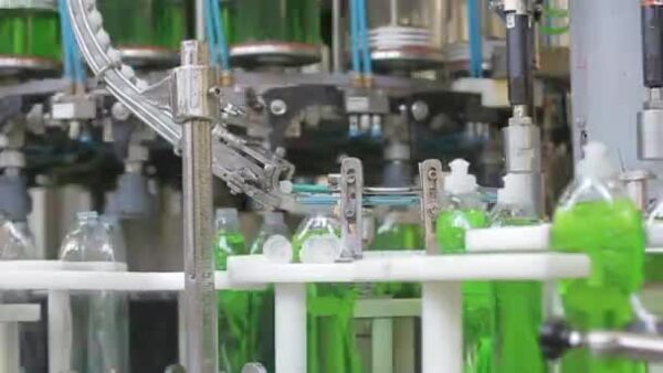depositphotos 160504134 stock video bottles of dish washing liquid 600x338